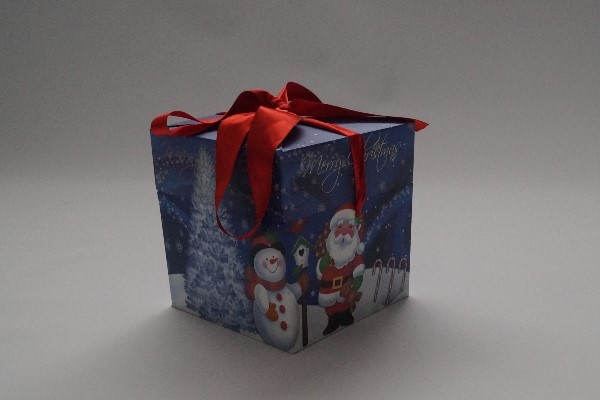 media/image/Surpriseschachtel-min-minGnzTL8smxuq96_800x800.jpg