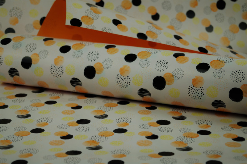 Geschenkpapier mit Punkten bedrucken